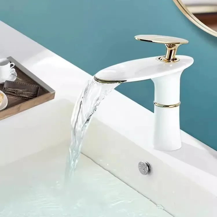 Wasserfall-Waschtischarmatur W – Home Hardware Bathroom Faucets Bewertung und Preis