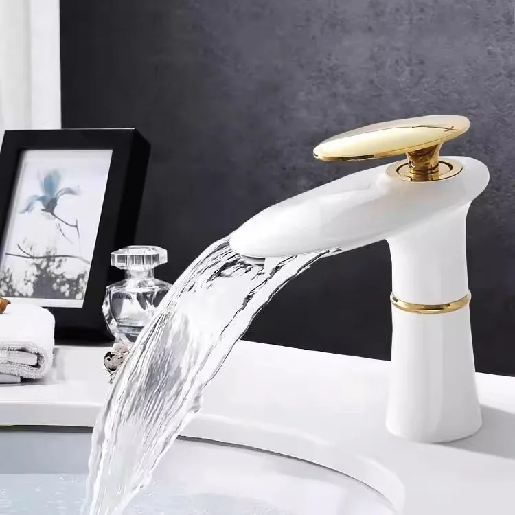 Wasserfall-Waschtischarmatur W – Home Hardware Bathroom Faucets Bewertung und Preis