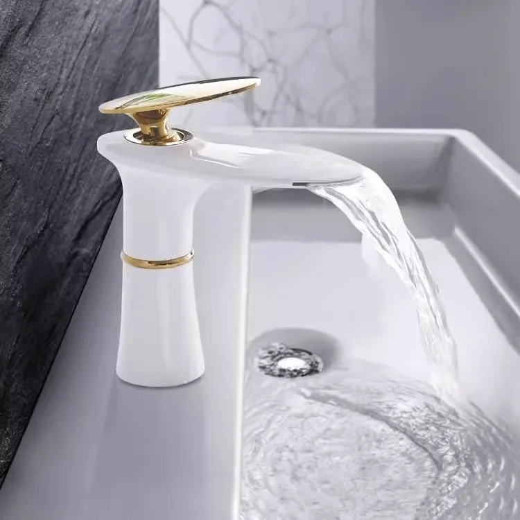 Wasserfall-Waschtischarmatur W – Home Hardware Bathroom Faucets Bewertung und Preis